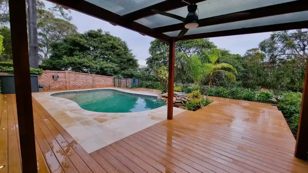 Arianya presents innovative deck ideas in Sydney, showcasing a multi-level timber deck with native plants.